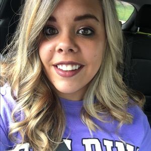 Meet your Posher, Marissa